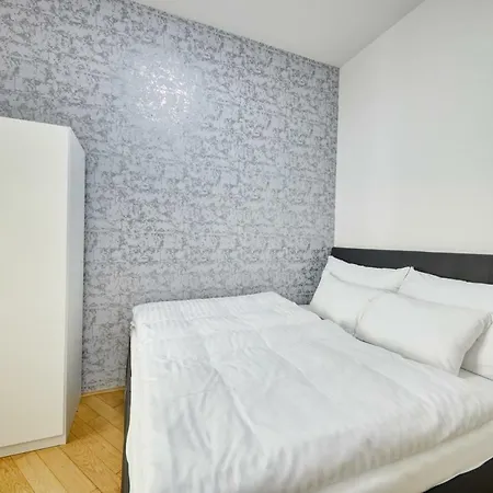 Aapartamentoos Братислава