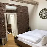 Aapartamentoos 아파트
