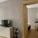 아파트 Aapartamentoos 브라티슬라바